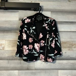 Le Chateau Floral Blazer